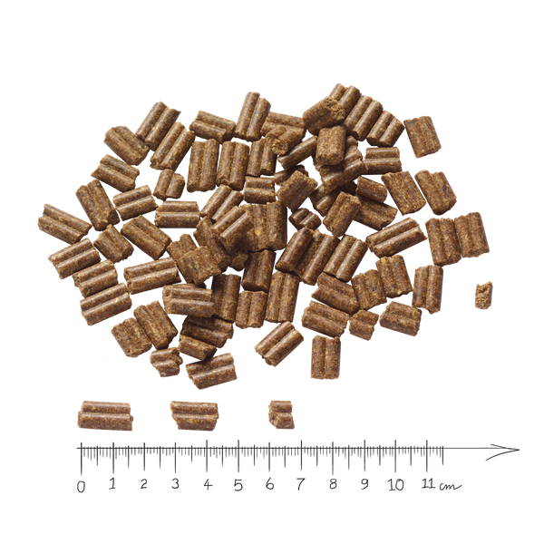 Гіпоалергенний сухий корм Lupo Sensitiv 24/10 Mini Pellets для активних собак дрібних порід LF-D1127-5 фото